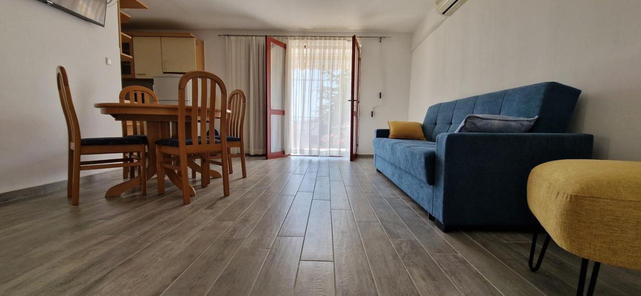 Apartment Ljubica 로고즈니차 외부 사진